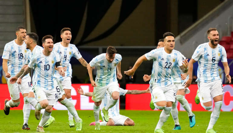 Argentina tras derrotar a Colombia en penalties