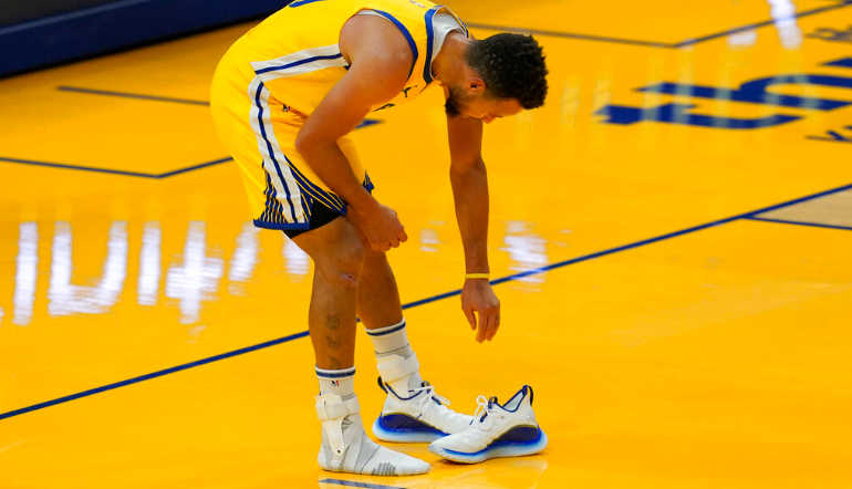 Ropa y Zapatillas de Curry en la NBA