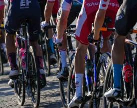 Los ciclistas españoles que participarán en el Tour de Francia 