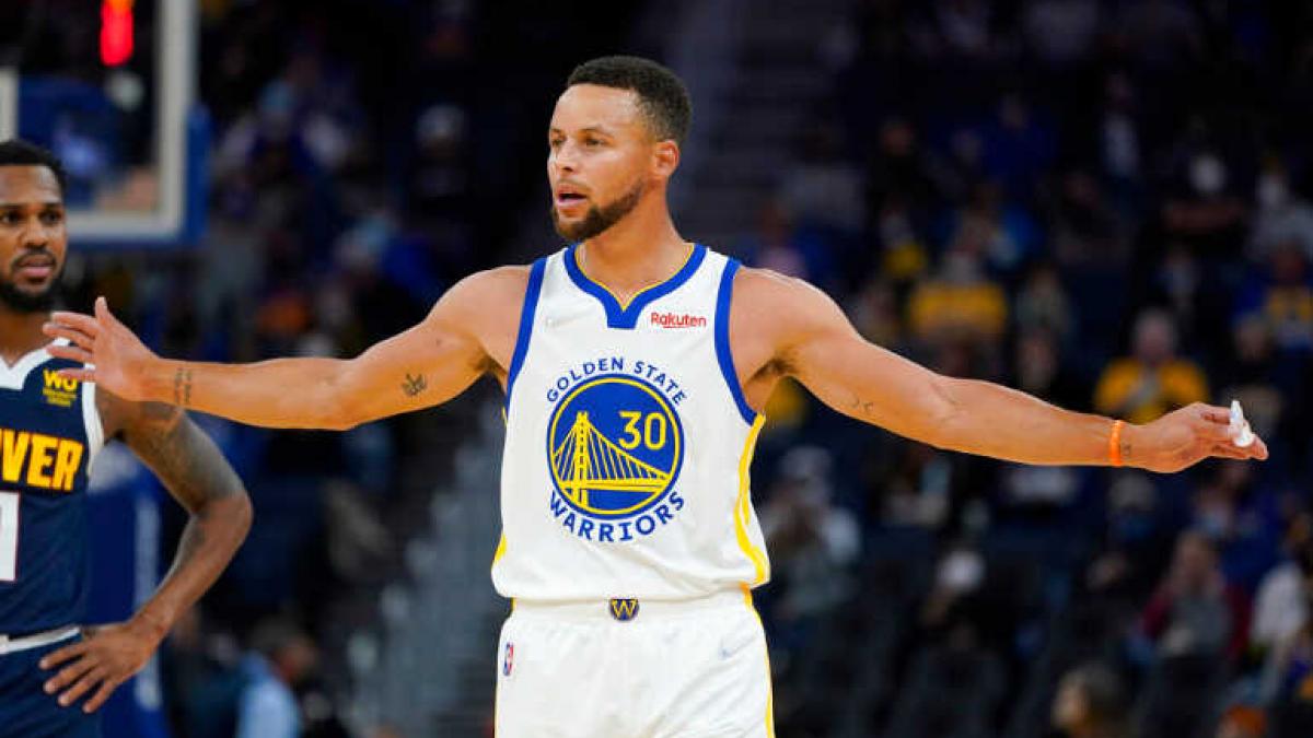 Stephen Curry completa graduação em Sociologia depois de 13 anos na NBA, nba